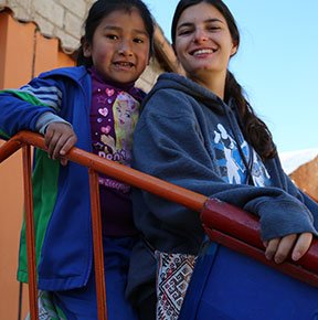 volunteer in Peru