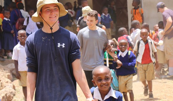 volunteering project in kenya orphanage