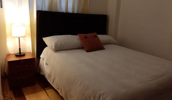 volunteer-bedroom-in-host-family-peru